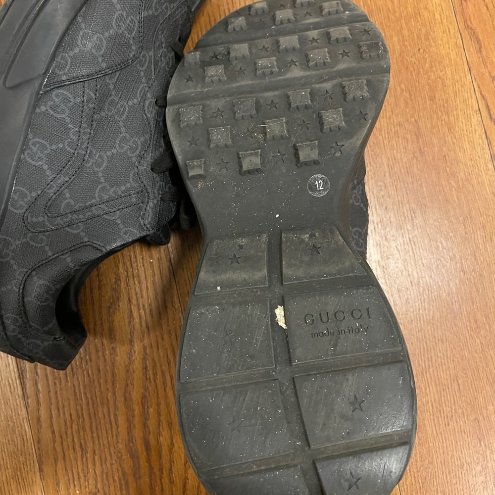 Gucci Black Rython Monogram Sneakers - Picture 5 of 6